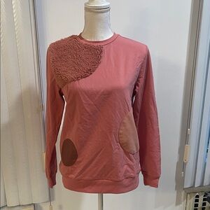 NWOT Salmon color Sweatshirt with Textured Patches Size extra small